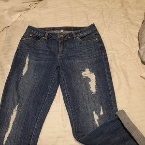 Ripped jean capri